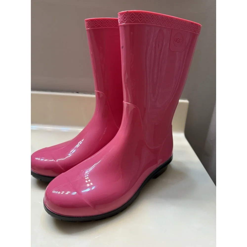 UGG Raana Pink Rubber Rain Boots Lined Outdoor Youth Girl's Size 5 (1014340K)